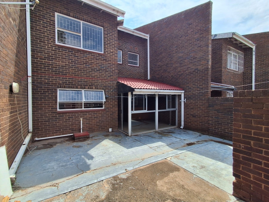 3 Bedroom Property for Sale in Stilfontein Ext 3 North West